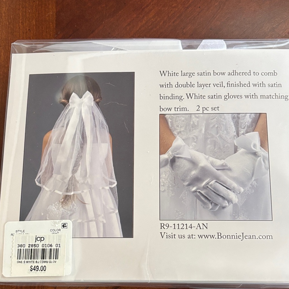 White Satin Bow and Veil Set